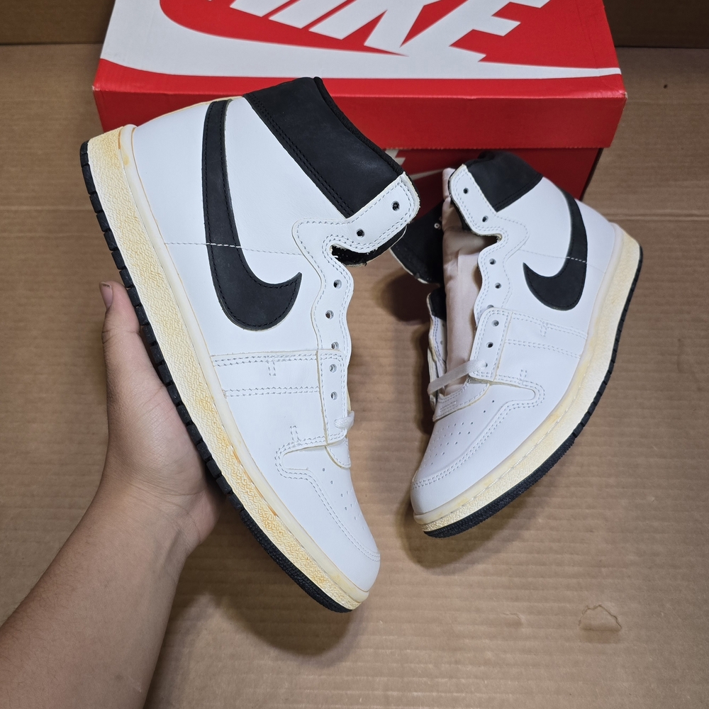 Nike Men’s Air Jordan 1 Mid - White/Black